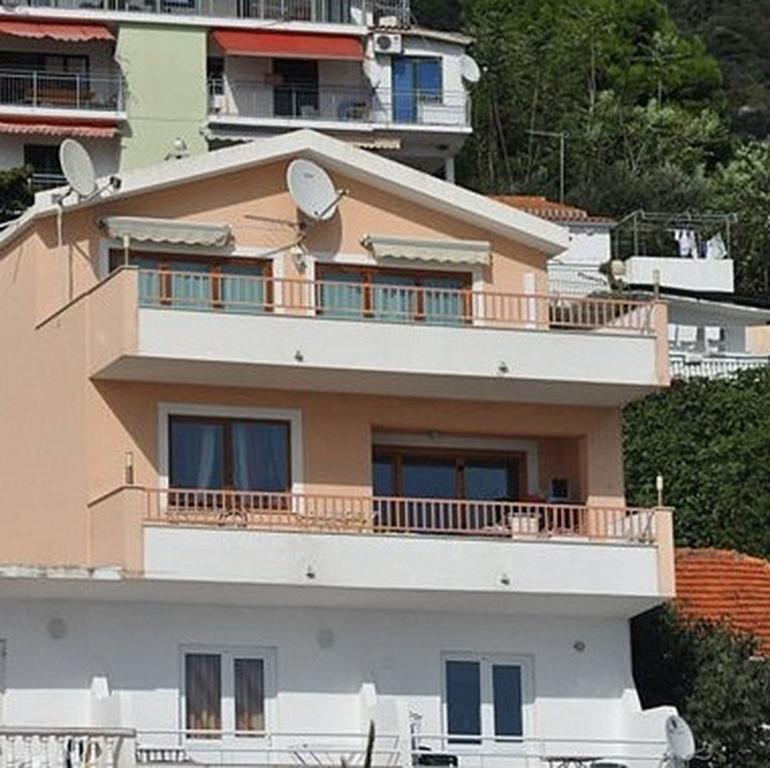 Riva Apartments Živogošće Exterior foto